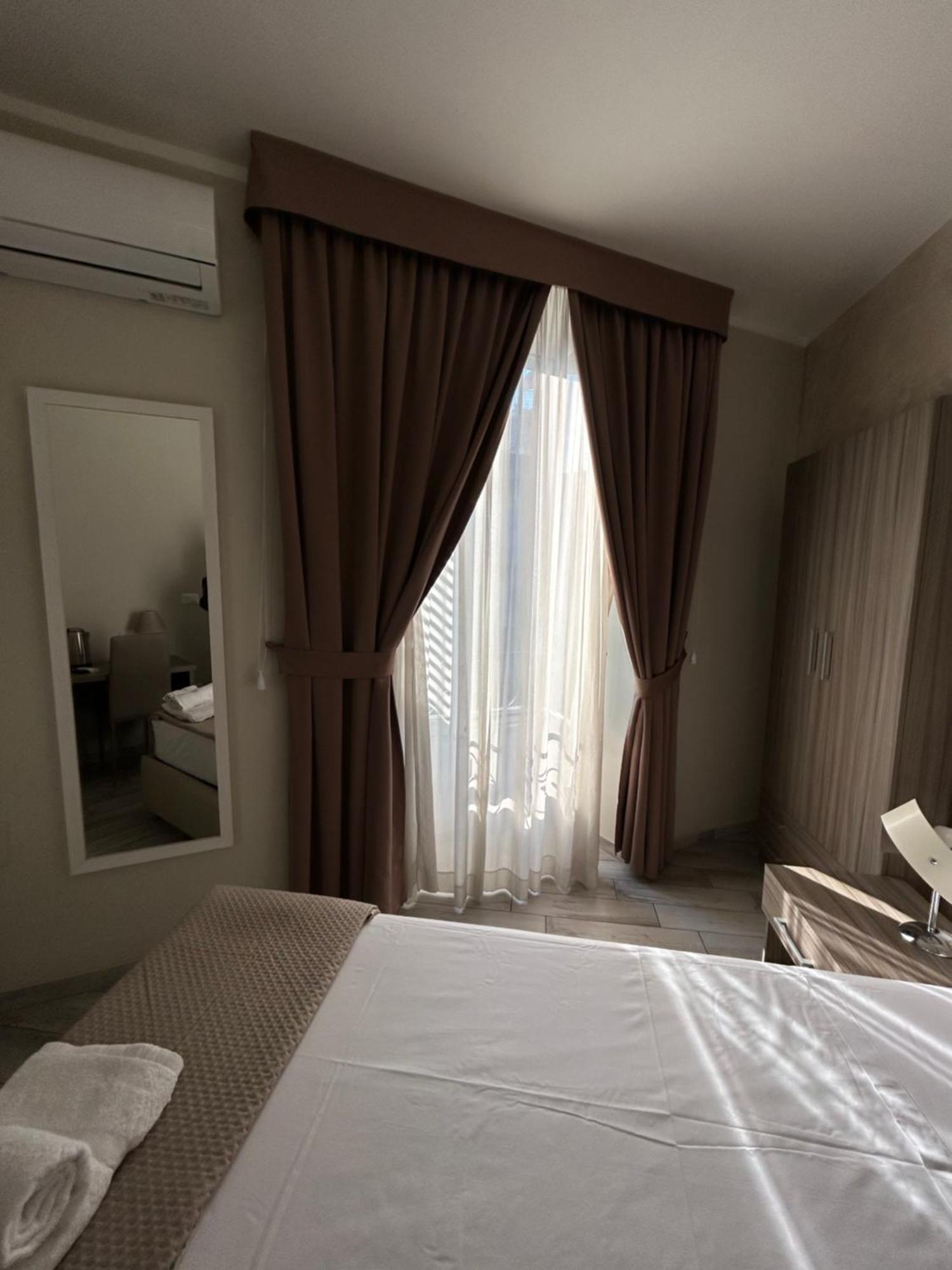 B&B Napoli Centrale N 74 Екстериор снимка