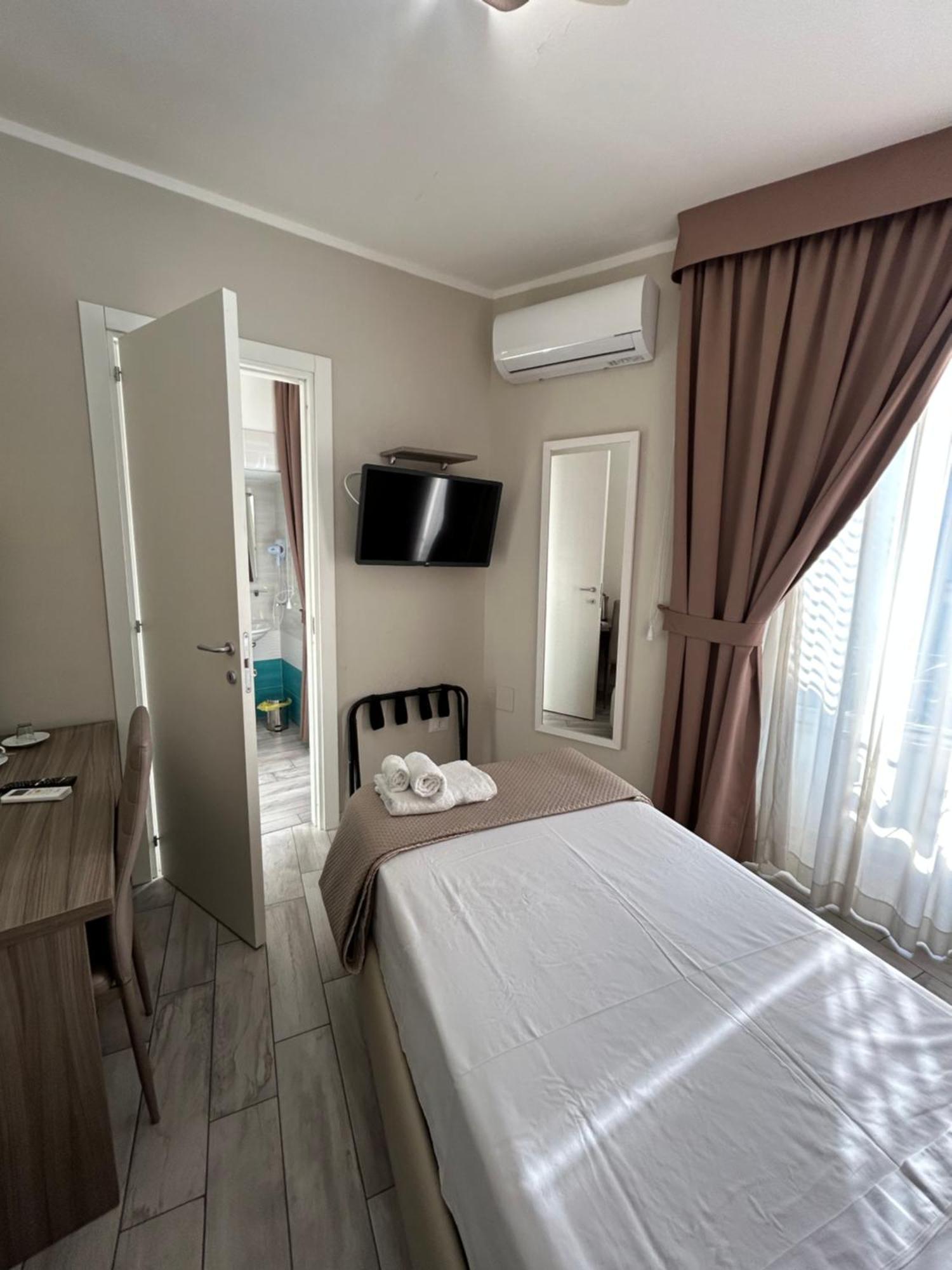 B&B Napoli Centrale N 74 Екстериор снимка