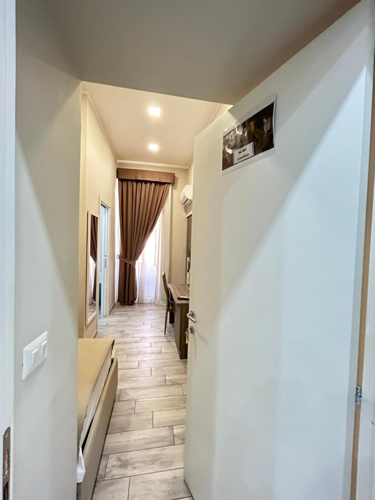 B&B Napoli Centrale N 74 Екстериор снимка